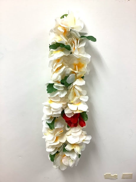 White Floral Lei 40in 1/ct