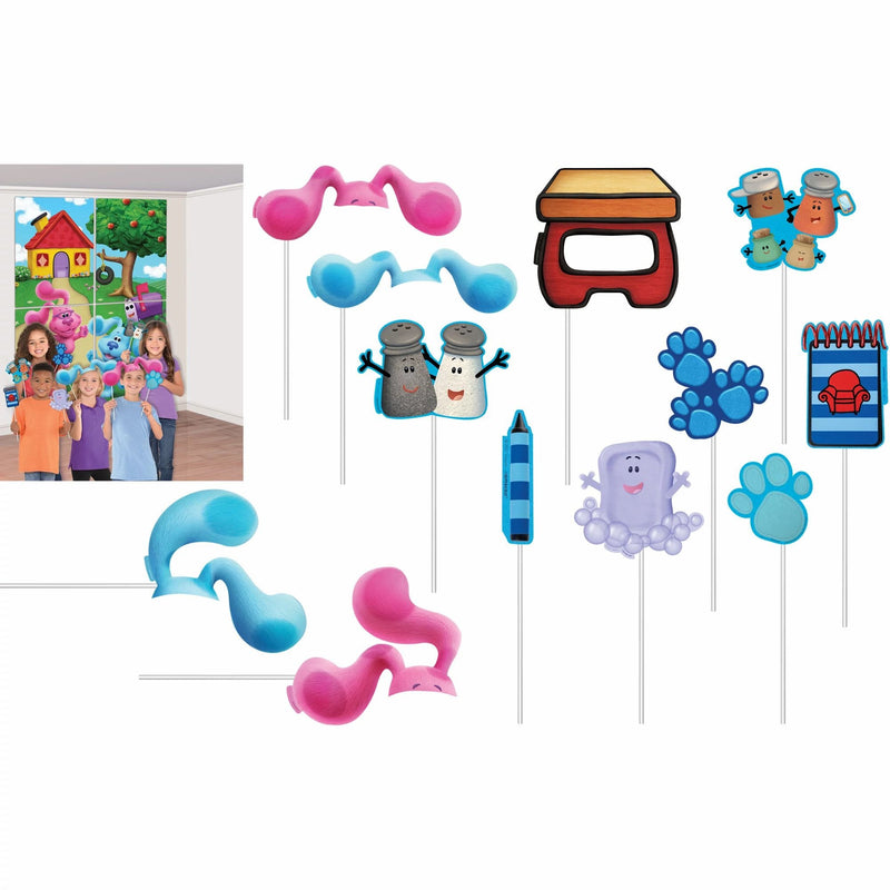 Blues Clues Scene Setters With Props 4 paper sheets, 40in x 27 1/2in, 12 photo props 16/ct
